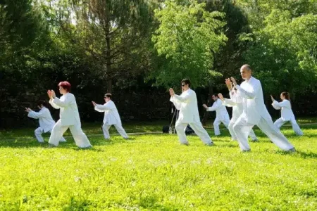 Tai chi: η ήπια άσκηση που ρίχνει την πίεση