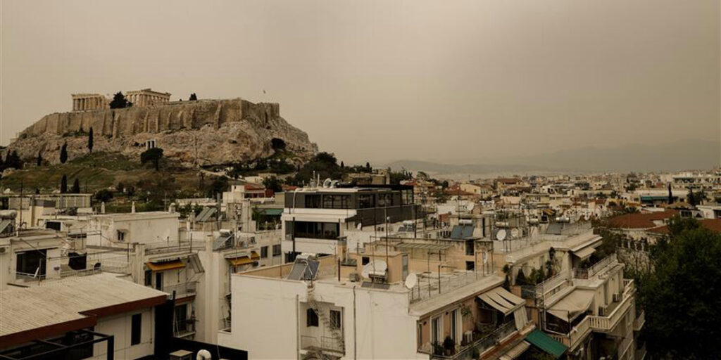 Για 2η ημέρα η αφρικανική σκόνη στην ατμόσφαιρα – Τι συστήνουν οι Πνευμονολόγοι