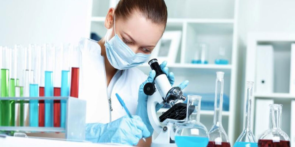 Πειραματικό φάρμακο φαίνεται να αντιμετωπίζει τη δυσκινησία σε άτομα με νόσο του Πάρκινσον