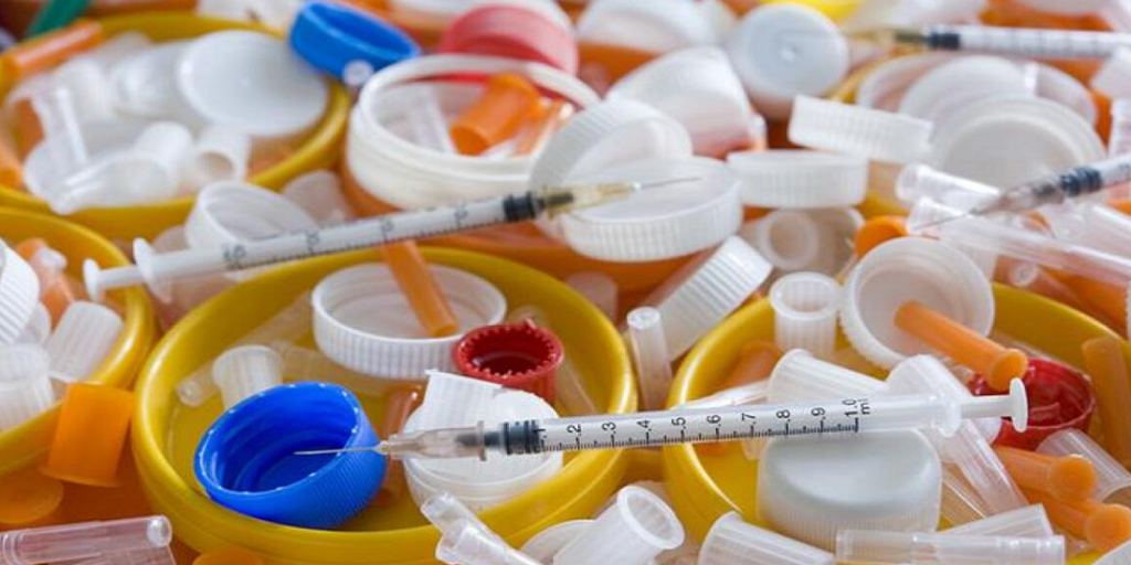 O ΠΦΣ στηρίζει τα προγράμματα αποκομιδής μολυσματικών αποβλήτων των φαρμακευτικών συλλόγων