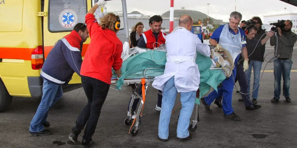 Χάνονται ζωές στα νησιά από έλλειψη προσωπικού