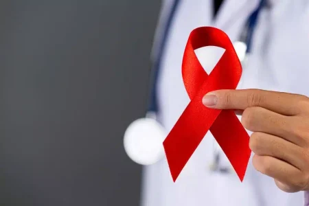 Εαρινή Ευρωπαϊκή Εβδομάδα Εξέτασης HIV – Οι δράσεις πρόληψης του ΕΟΔΥ