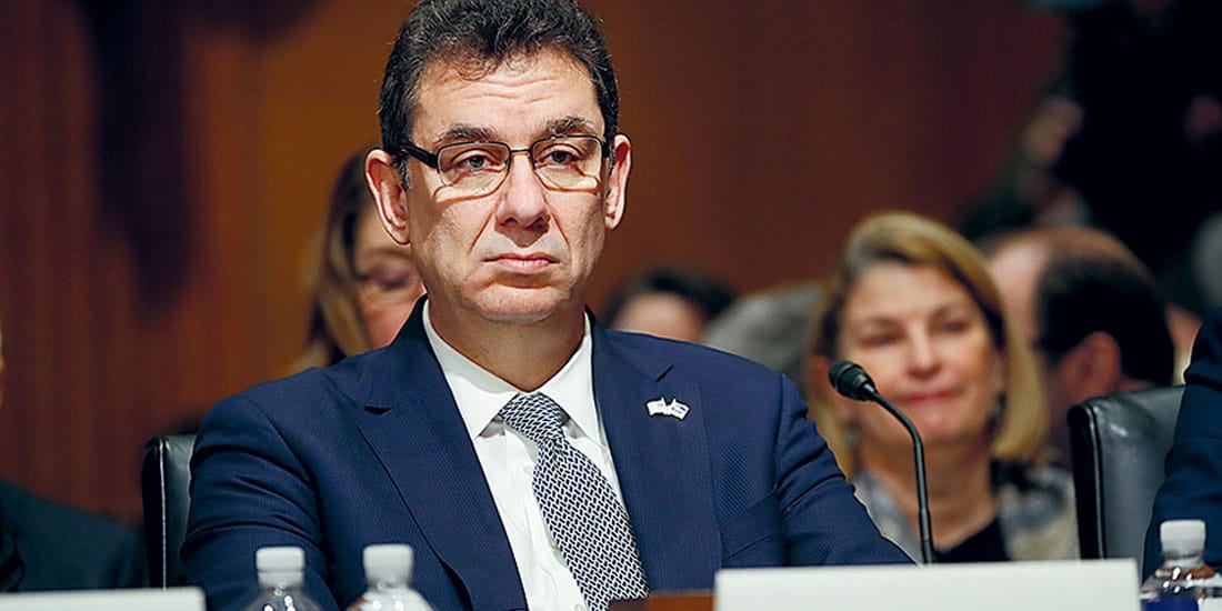 Αλμπέρτ Μπουρλά: Ποιος είναι ο Έλληνας Πρόεδρος και Διευθύνων Σύμβουλος της Pfizer