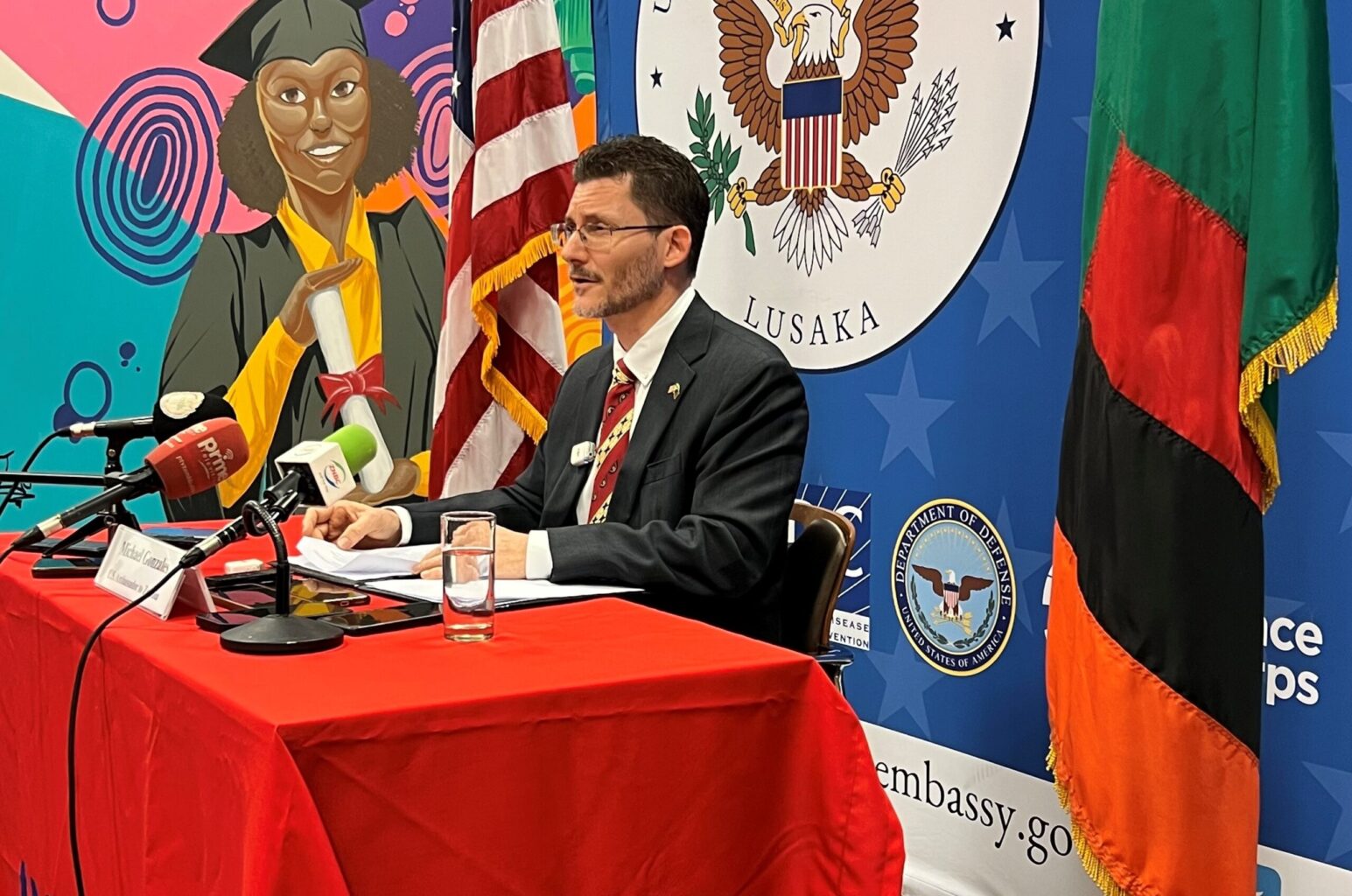 Οι-ΗΠΑ-τερματίζουν-τη-χορήγηση-φαρμάκων-στη-Ζάμπια