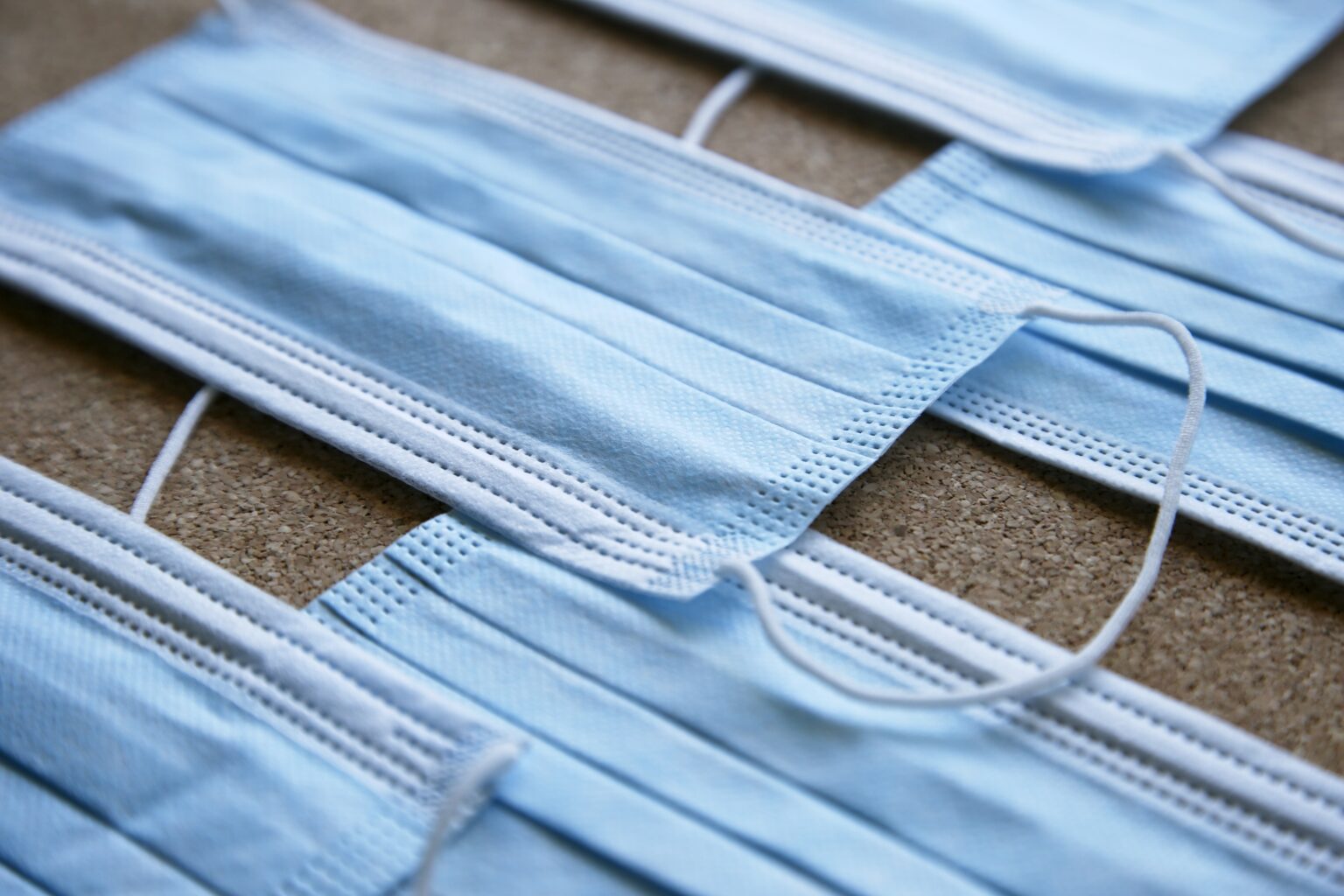 σκάνδαλο με προμήθεια υγειονομικών μασκών στη Γερμανία