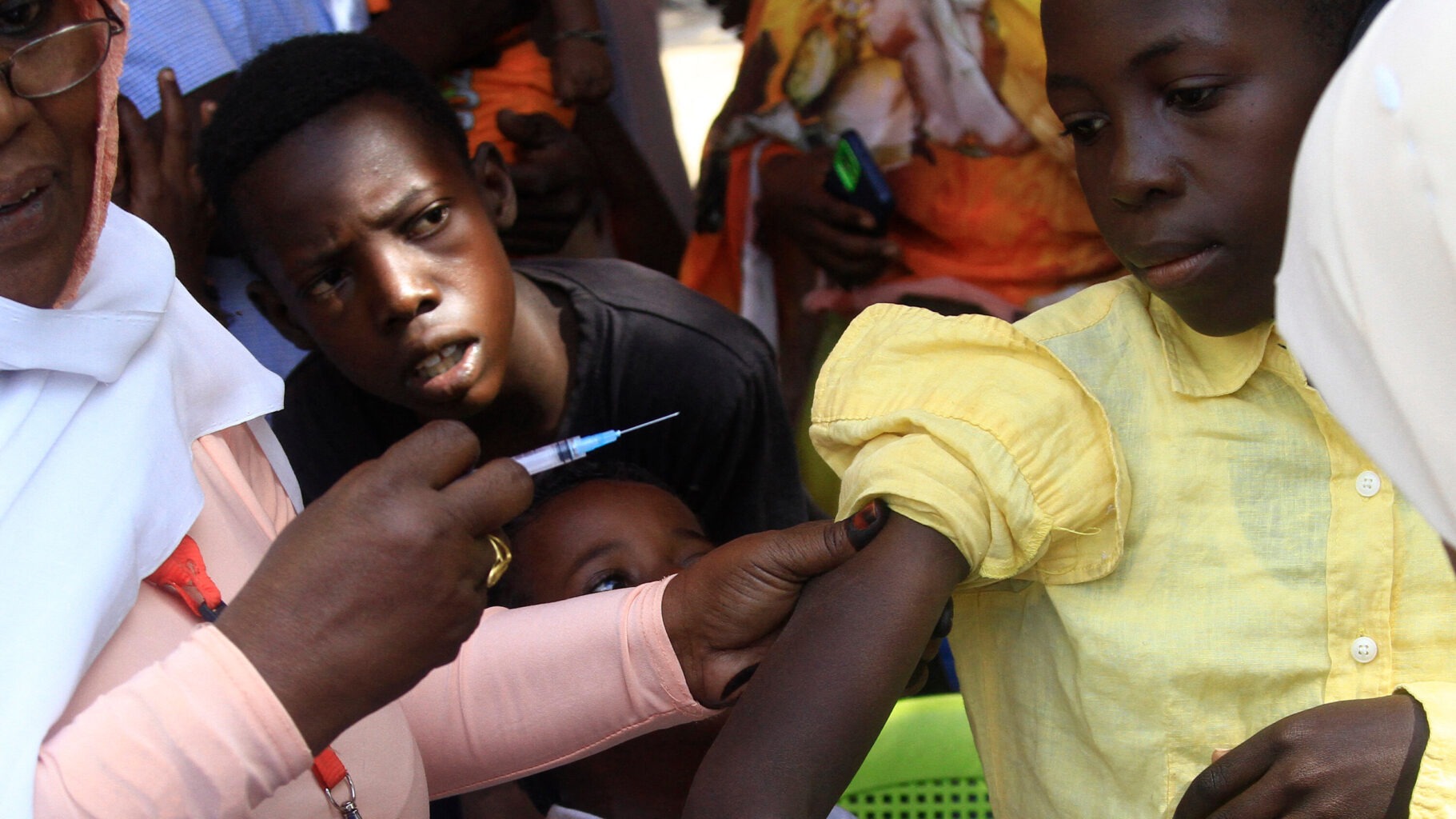 Χιλιάδες δόσεις εμβολίων κινδυνεύουν να καταλήξουν στα σκουπίδια στις ΗΠΑ