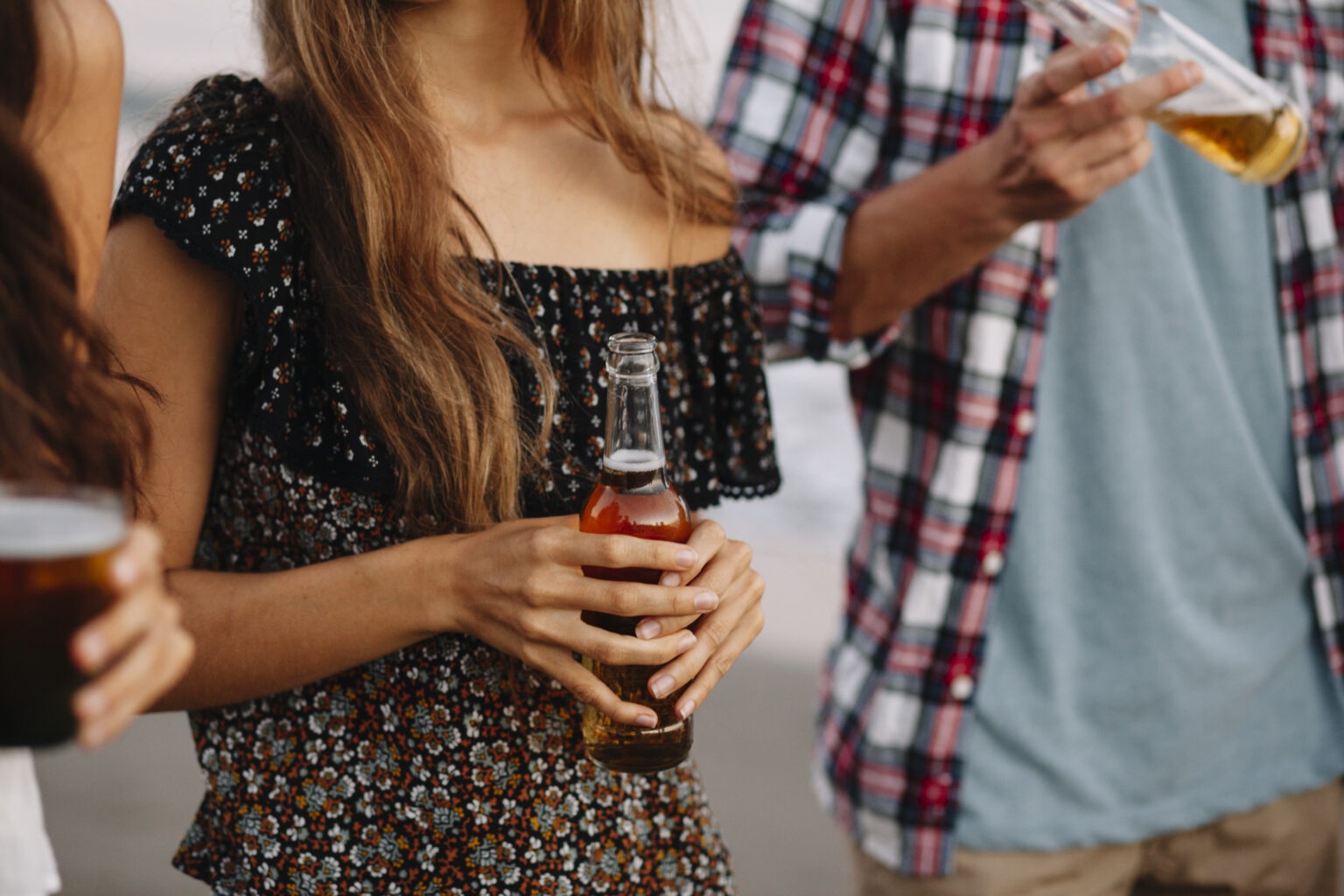 Πειραιάς: Στο νοσοκομείο τρεις ανήλικοι μετά από κατανάλωση αλκοόλ