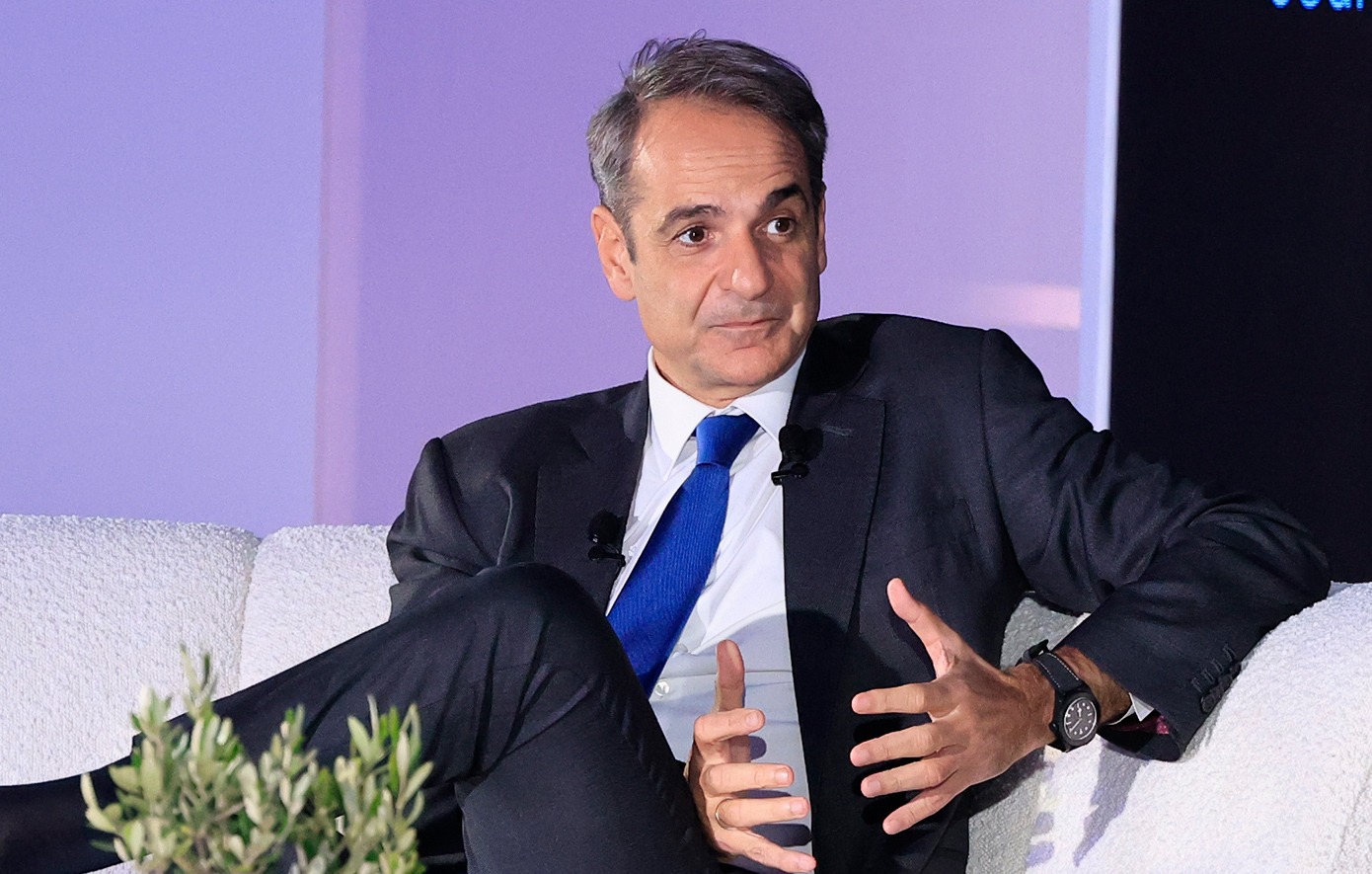 Απόλυτη εφαρμογή των αποφάσεων για την προστασία των ανήλικων από καπνό και αλκοόλ, ζητά ο Μητσοτάκης