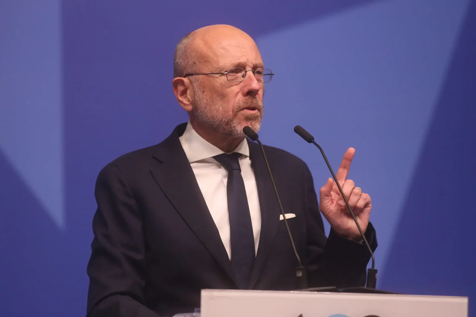 Πολιτική ευθύνη vs Βουλευτική μέριμνα: Το δίλημμα πίσω από την απομάκρυνση Βαρτζόπουλου παραίτηση Βαρτζόπουλου